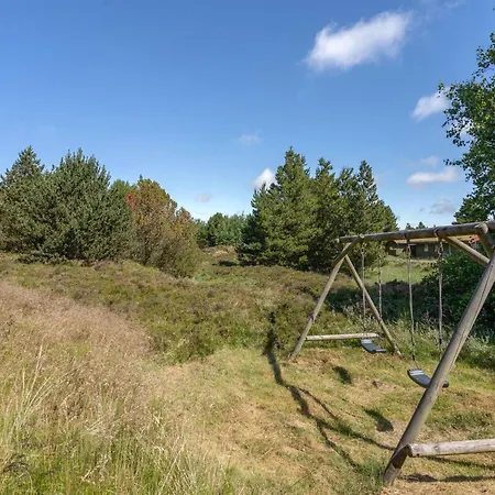 Hébergement de vacances Thera - 2-8km From The Sea By Interhome