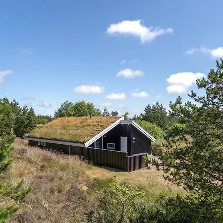Thera - 2-8km From The Sea By Interhome