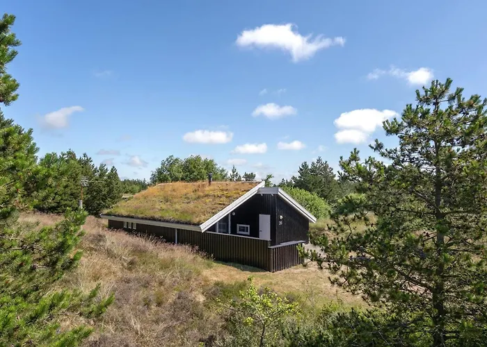 Thera - 2-8km From The Sea By Interhome