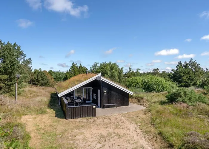 Hébergement de vacances Thera - 2-8km From The Sea By Interhome *