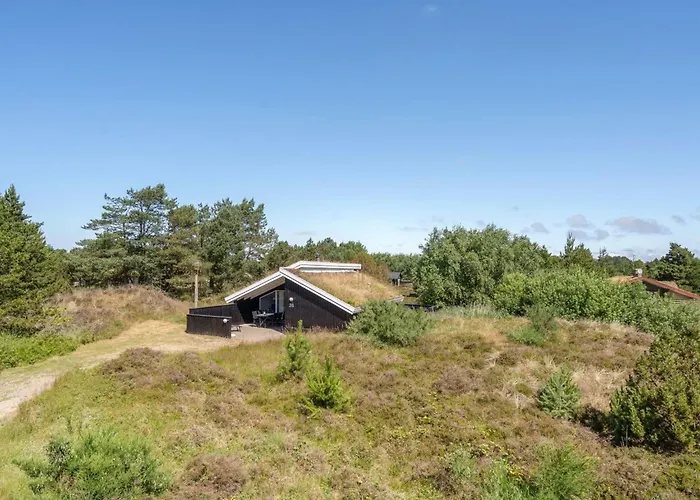 Hébergement de vacances Thera - 2-8km From The Sea By Interhome